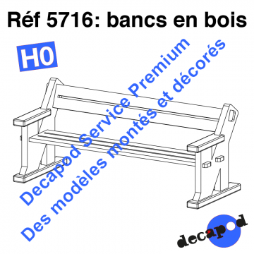 Bancs en bois montés peints patinés [HO]